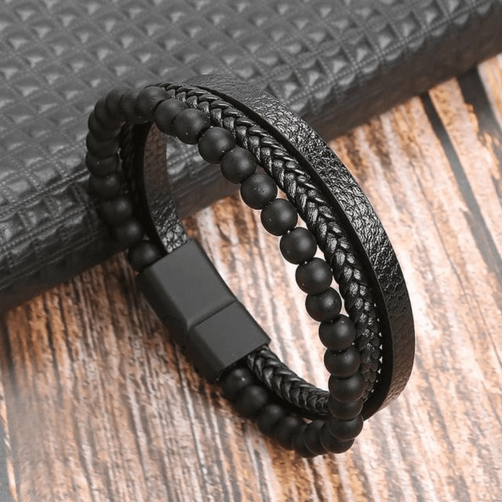 Top-Notch Leather Wristband for Blokes - Stylish Bling with Gems and Charms