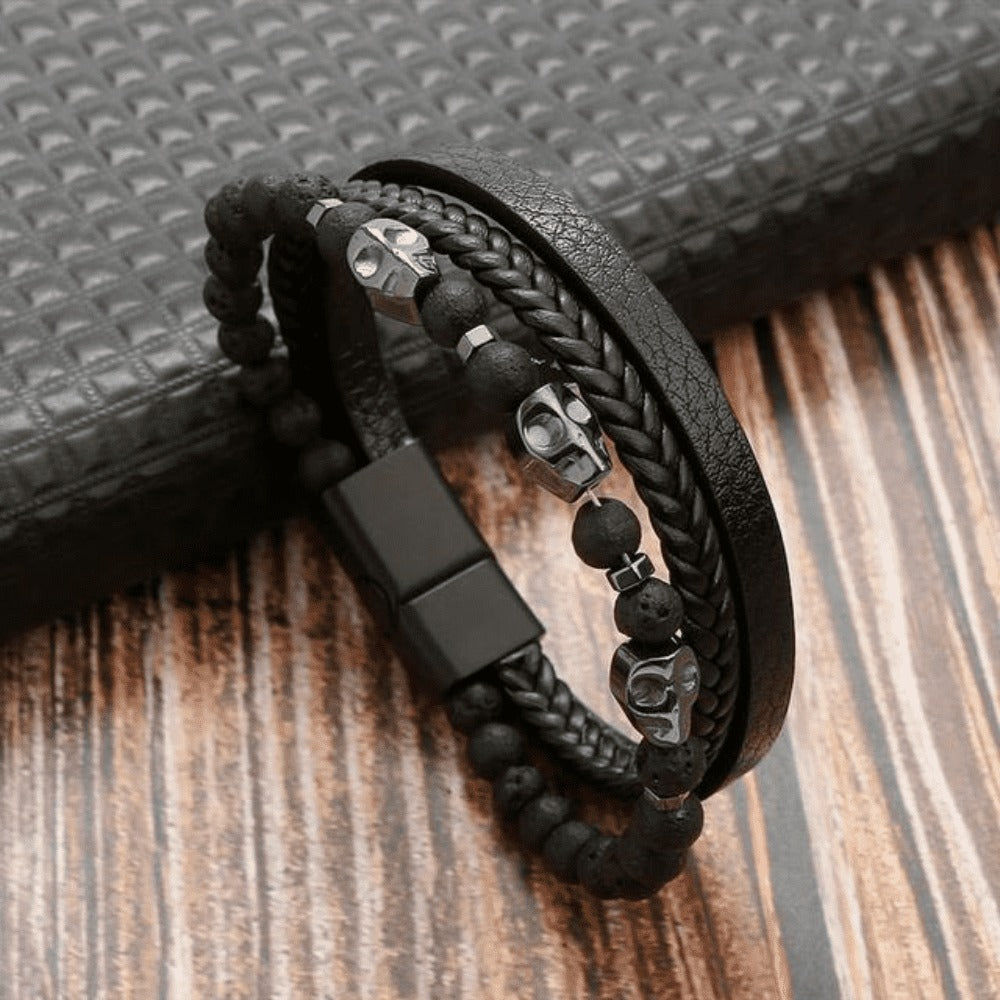 Top-Notch Leather Wristband for Blokes - Stylish Bling with Gems and Charms