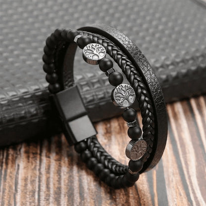 Top-Notch Leather Wristband for Blokes - Stylish Bling with Gems and Charms