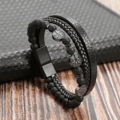 Top-Notch Leather Wristband for Blokes - Stylish Bling with Gems and Charms