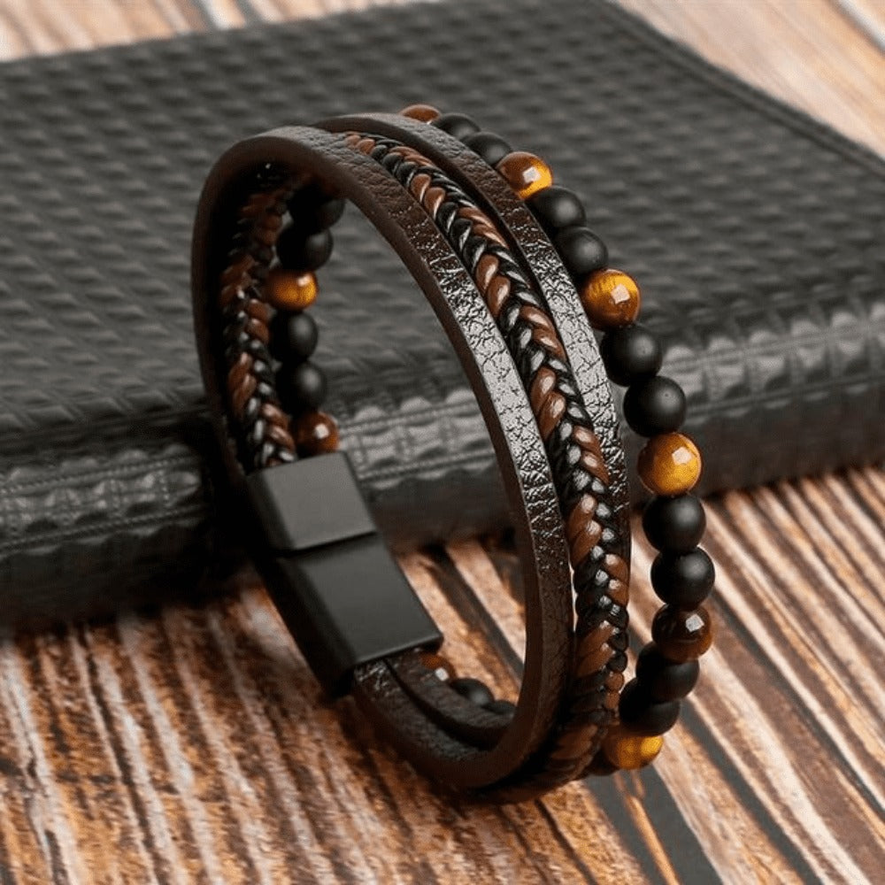 Top-Notch Leather Wristband for Blokes - Stylish Bling with Gems and Charms